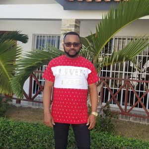 Meet your Posher, James